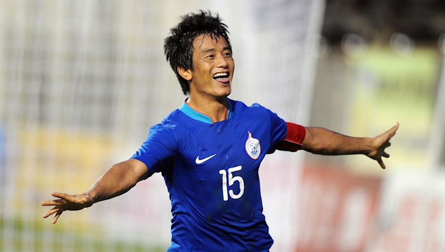 Bhaichung Bhutia Age Instagram Clubs Achievements Everything You Need To Know About The Legend German Site Baichung bhutia famous football player of india #player #football #speed #famous.