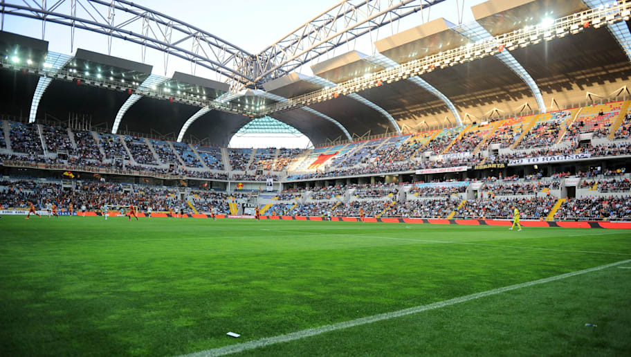 2 Takım Tarafından İç Saha Olarak Kullanılan 7 Stadyum | 90min