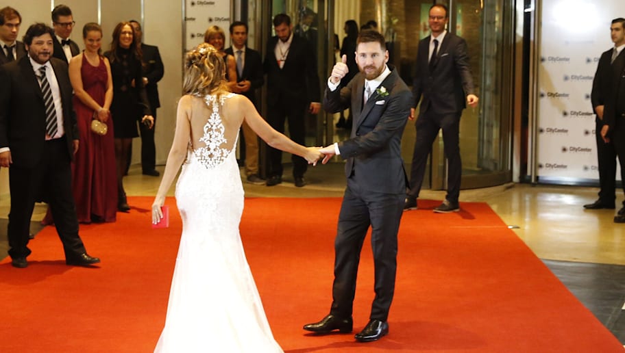 La Familia Messi Se Vistio De Gala Y Fue Furor En Las Redes Sociales 90min