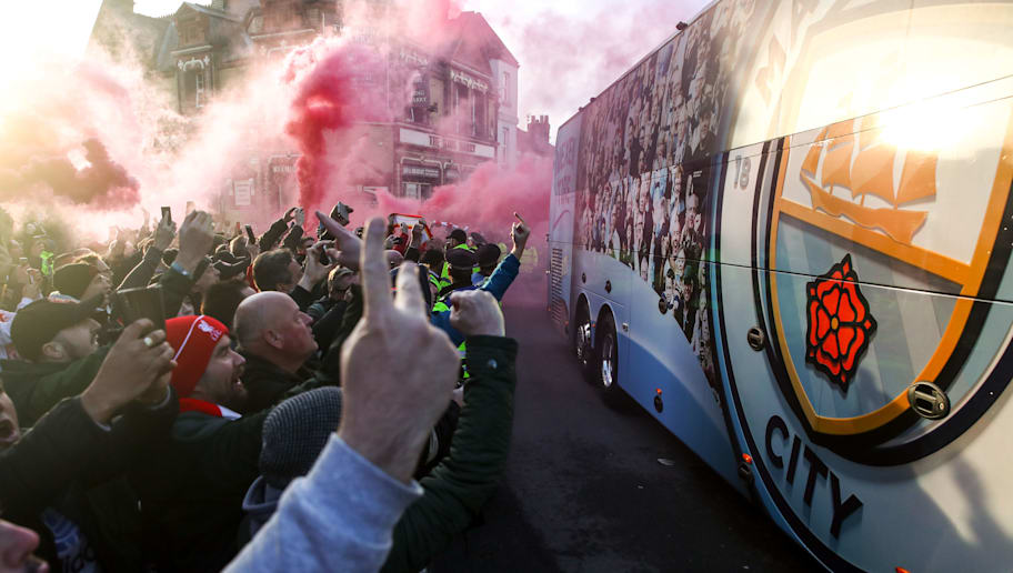Liverpool Fans Prep A Hostile Welcome For Manchester United S Team Bus At Anfield Ht Media