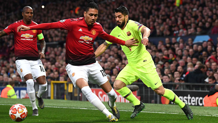 Manchester United S Chris Smalling Claims That Lionel Messi Knows That Knock On Him Was Accidental Ht Media