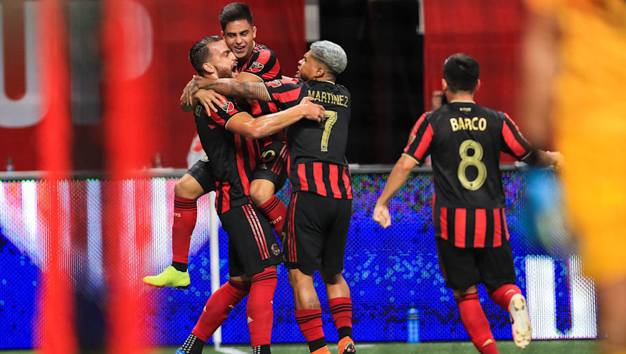 Tiago Nunes pediu meia argentino e jogador do Palmeiras à diretoria do Corinthians