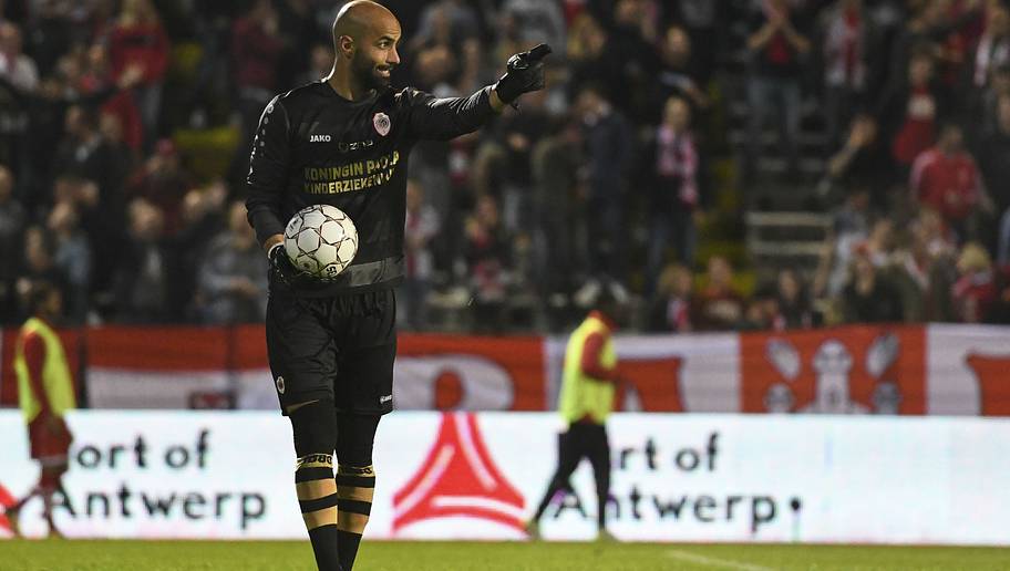 ANTWERP, BELGIUM - JULY 28:
Sinan Bolat from Antwerp during the Jupiler League match between Royal Antwerp and RSC Anderlecht at Bosuil Stadium on July 28, 2017 in Antwerp, Belgium. (Photo by Andy Astfalck/Getty Images)