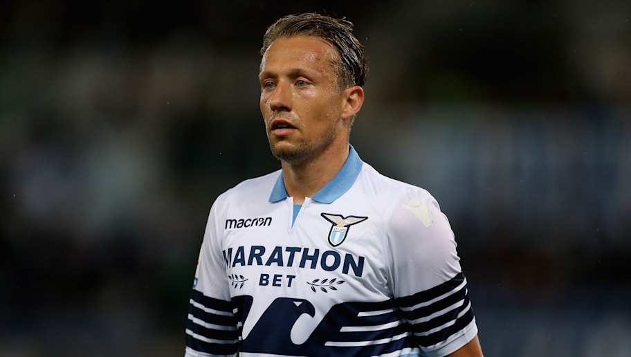 Atuando na Itália, Lucas Leiva fala sobre possível retorno ao Grêmio