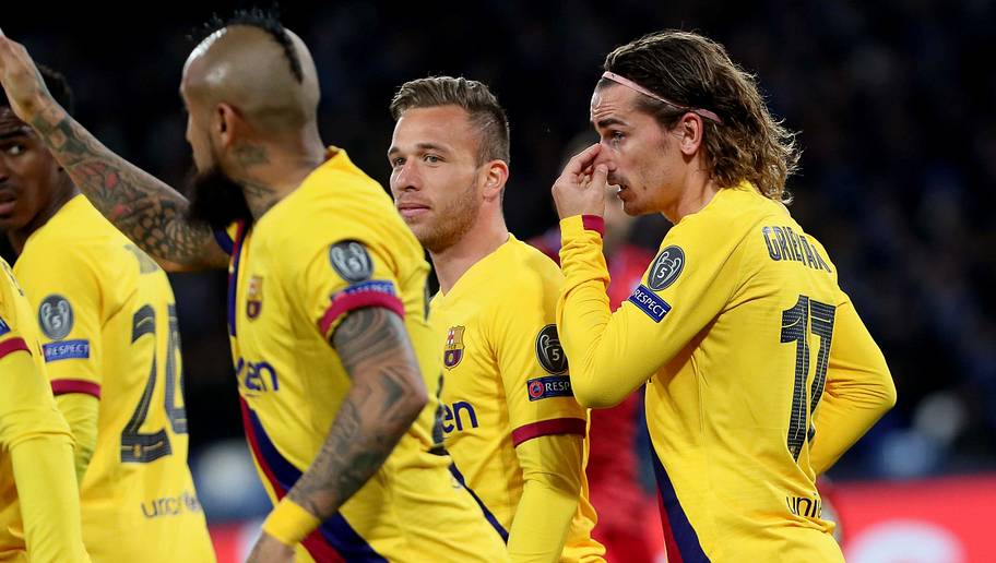 SSC Napoli v FC Barcelona - UEFA Champions League Round of 16: First Leg