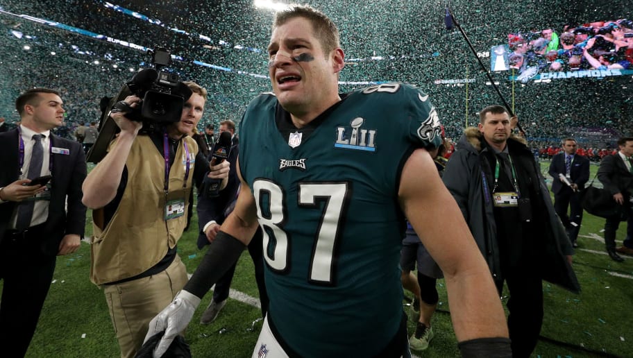 MINNEAPOLIS, MN - FEBRUARY 04:  Brent Celek #87 of the Philadelphia Eagles celebrates after defeating the New England Patriots 41-33 in Super Bowl LII at U.S. Bank Stadium on February 4, 2018 in Minneapolis, Minnesota.  (Photo by Patrick Smith/Getty Images)