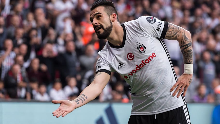 Galatasaray Yoneticileri Alvaro Negredo Iddiasini Yalanladi 90min