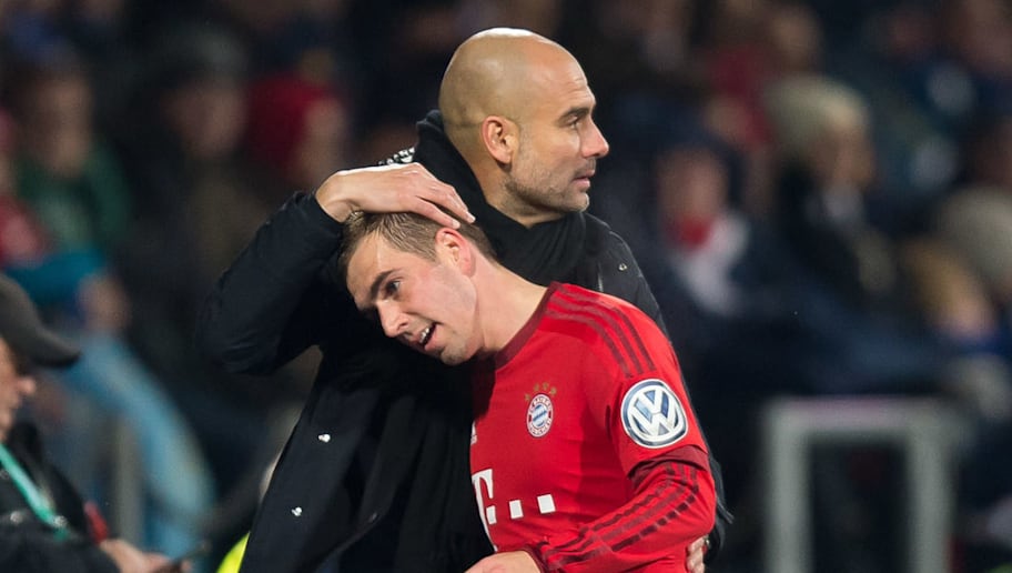Josep Guardiola Philipp Lahm in den Arm