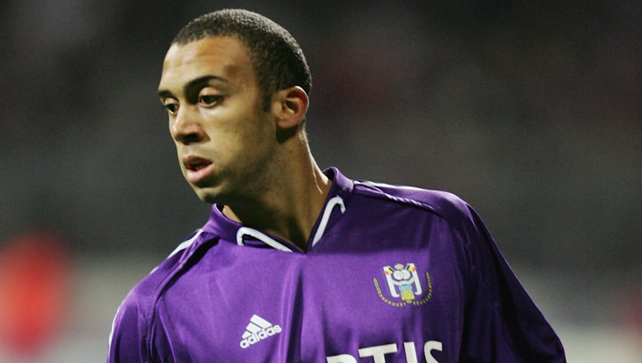 Jugador de 16 años debuta en la champions Clearance