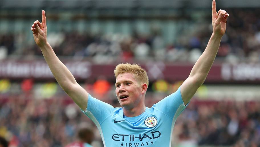 LONDON, ENGLAND - APRIL 29: Kevin De Bruyne of Manchester City celebrates after his cross was deflected into the net by Declan Rice of West Ham United (not pictured) for a own goal and Manchester City's second goal of the game during the Premier League match between West Ham United and Manchester City at London Stadium on April 29, 2018 in London, England. (Photo by Catherine Ivill/Getty Images)