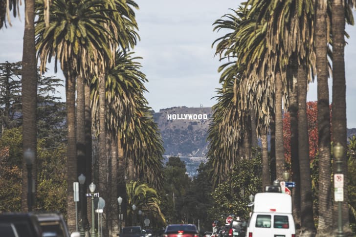 Letreiro de Hollywood na colina