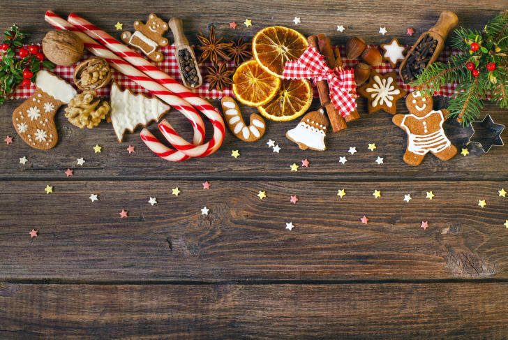 20 Traditional Gift-Giving Superstitions | Mental Floss