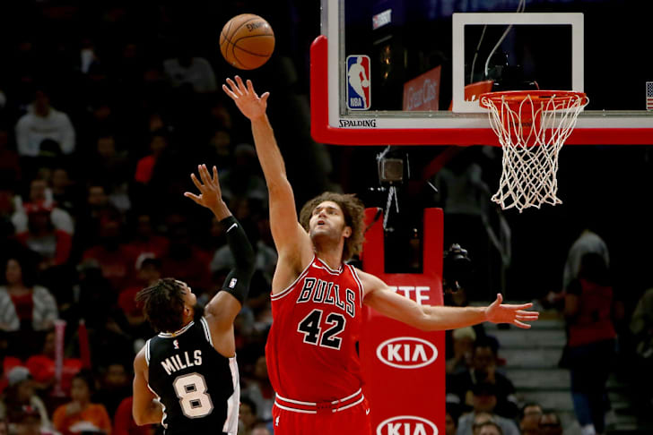 Robin Lopez