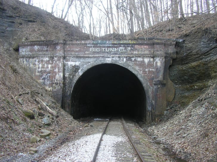 The entrance to Tunnelton Tunnel in Indiana.
