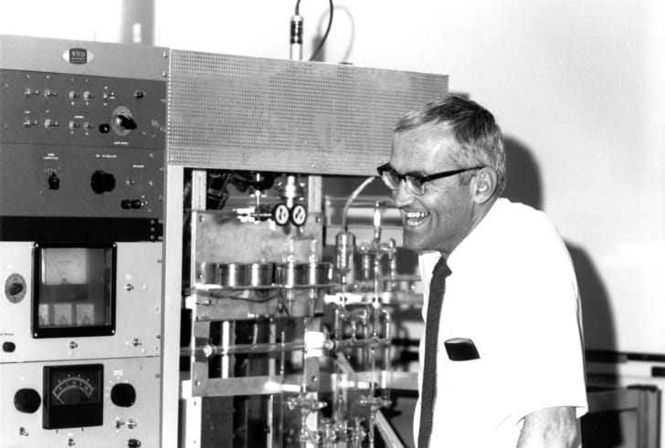 Clair Patterson in his lab.