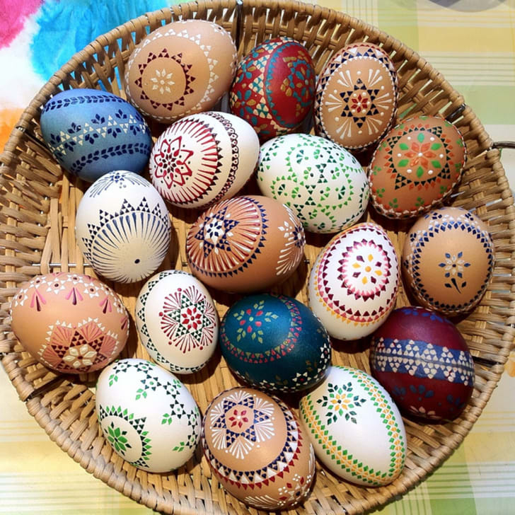 10 Creative Easter Egg Decorating Techniques | Mental Floss