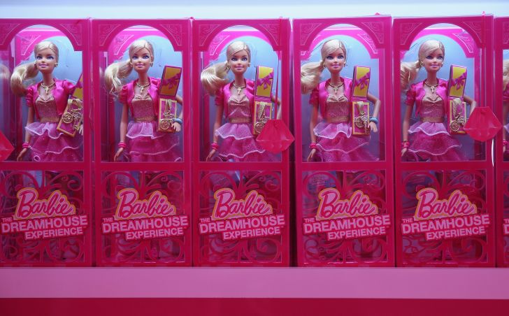 Row of Barbies in pink boxes