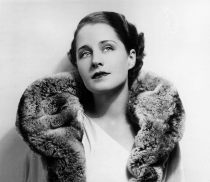 circa 1930: Norma Shearer (1900 - 1983), the Canadian born actress who starred in silent films and then talkies such as 'Private Lives'.