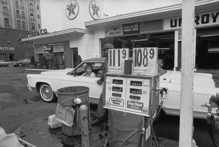 A Texaco petrol station in New York City, circa June 1979.
