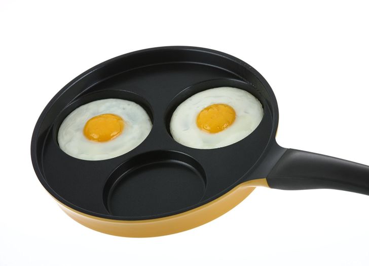 Egg cooking pan