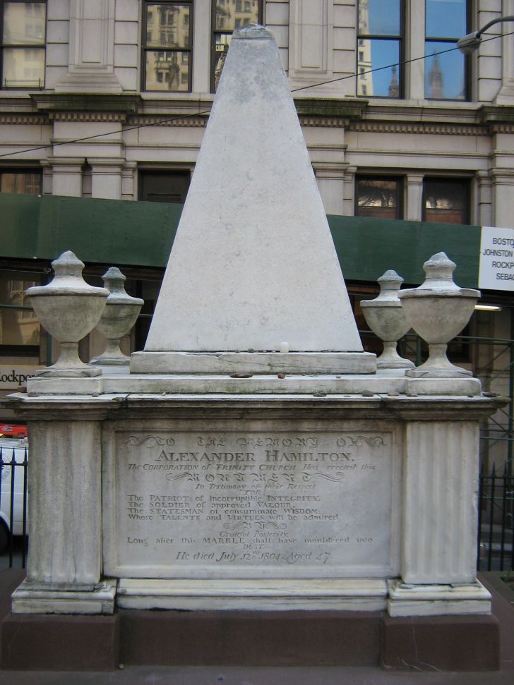 alexander hamilton gravesite in trinity church cemetery