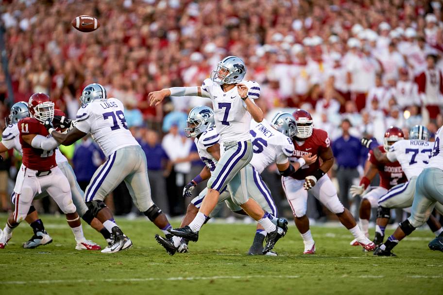Kansas State quarterback Collin Klein throws a pass against Oklahoma.