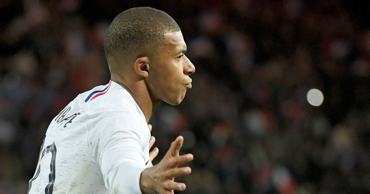 Kylian Mbappe Plays Down Ballon d'Or Talk, Claims he Prefers to Think About the ...