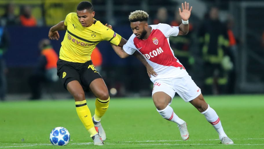 Dortmund Defender Manuel Akanji Reveals Ambition to Play for Premier League Giants Man Utd