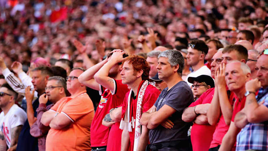 'Total Shambles!': Man Utd Fans React in Anger to Transfer ...