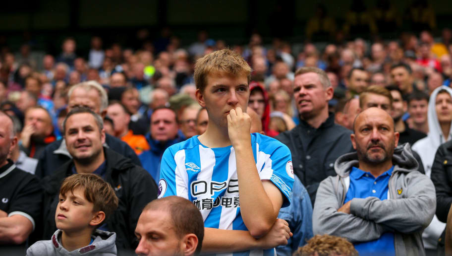 Come Back!: Huddersfield Fans Can't Handle News of Chelsea Forward Joining Rivals Leeds United