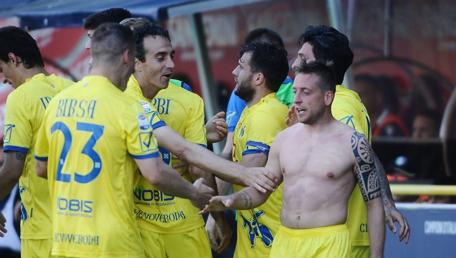 Serie A al 45′: Lazio pareggia a Crotone. Fiorentina sotto. Ok SPAL