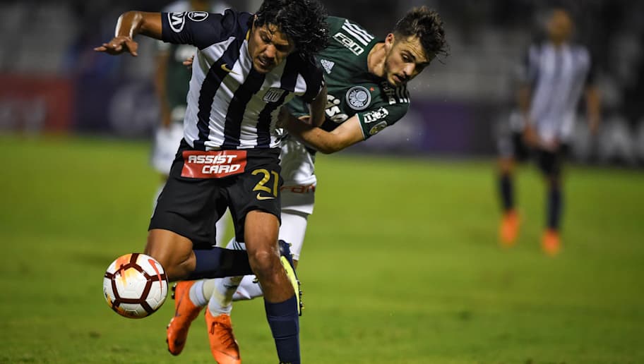 Reservas com pegadas de titular, isso resume o meio campo de ontem 