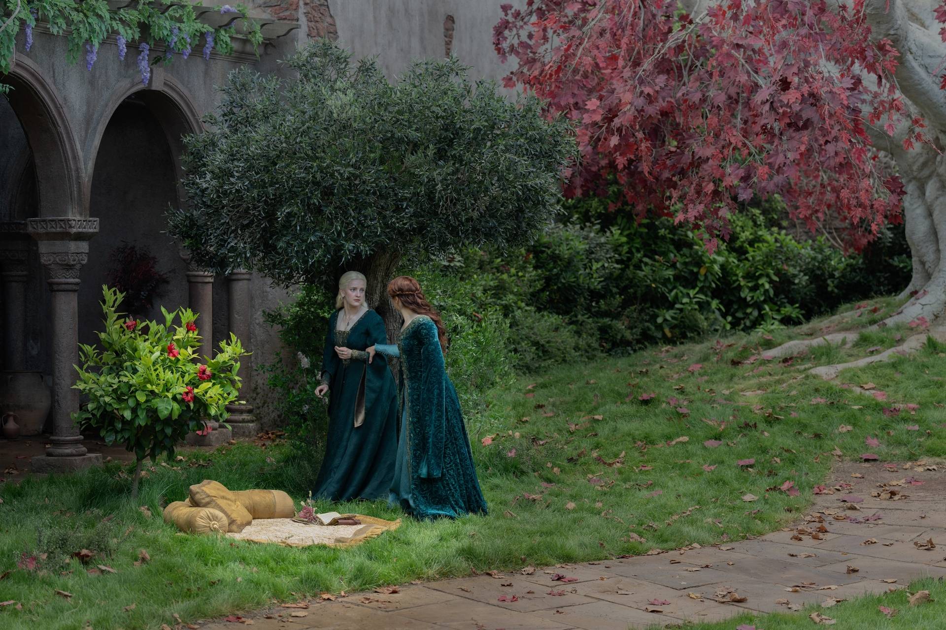 Phia Saban (Helaena Targaryen) and Olivia Cooke (Alicent Hightower) in House of the Dragon season 3.