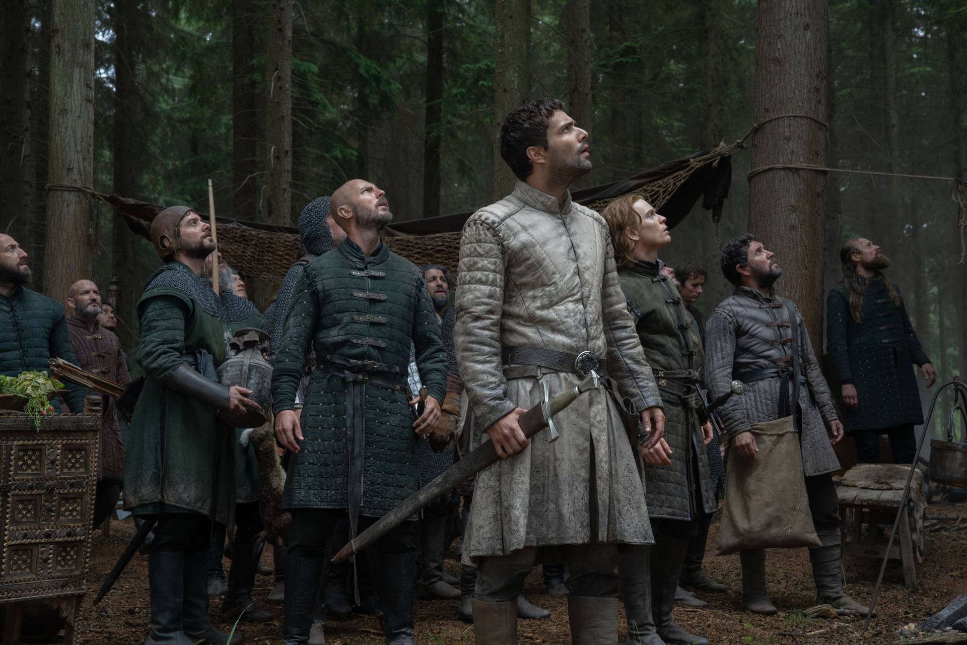 Fabien Frankel (Criston Cole) and Freddie Fox (Gwayne Hightower) in House of the Dragon season 3.