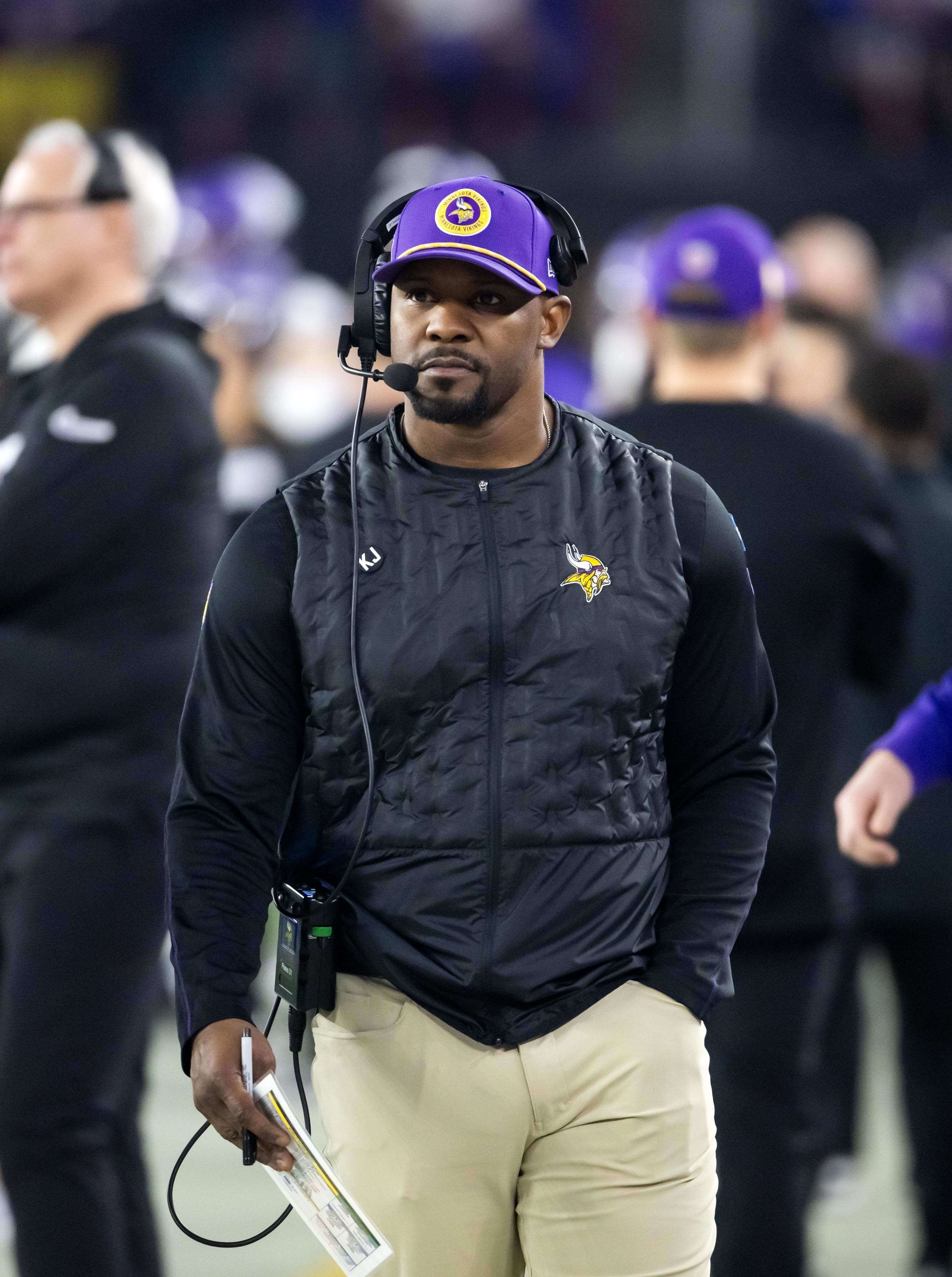 Ứng viên tiềm năng cho vị trí điều phối viên phòng ngự của đội Cowboys có thể bị một đội bóng AFC chiêu mộ.