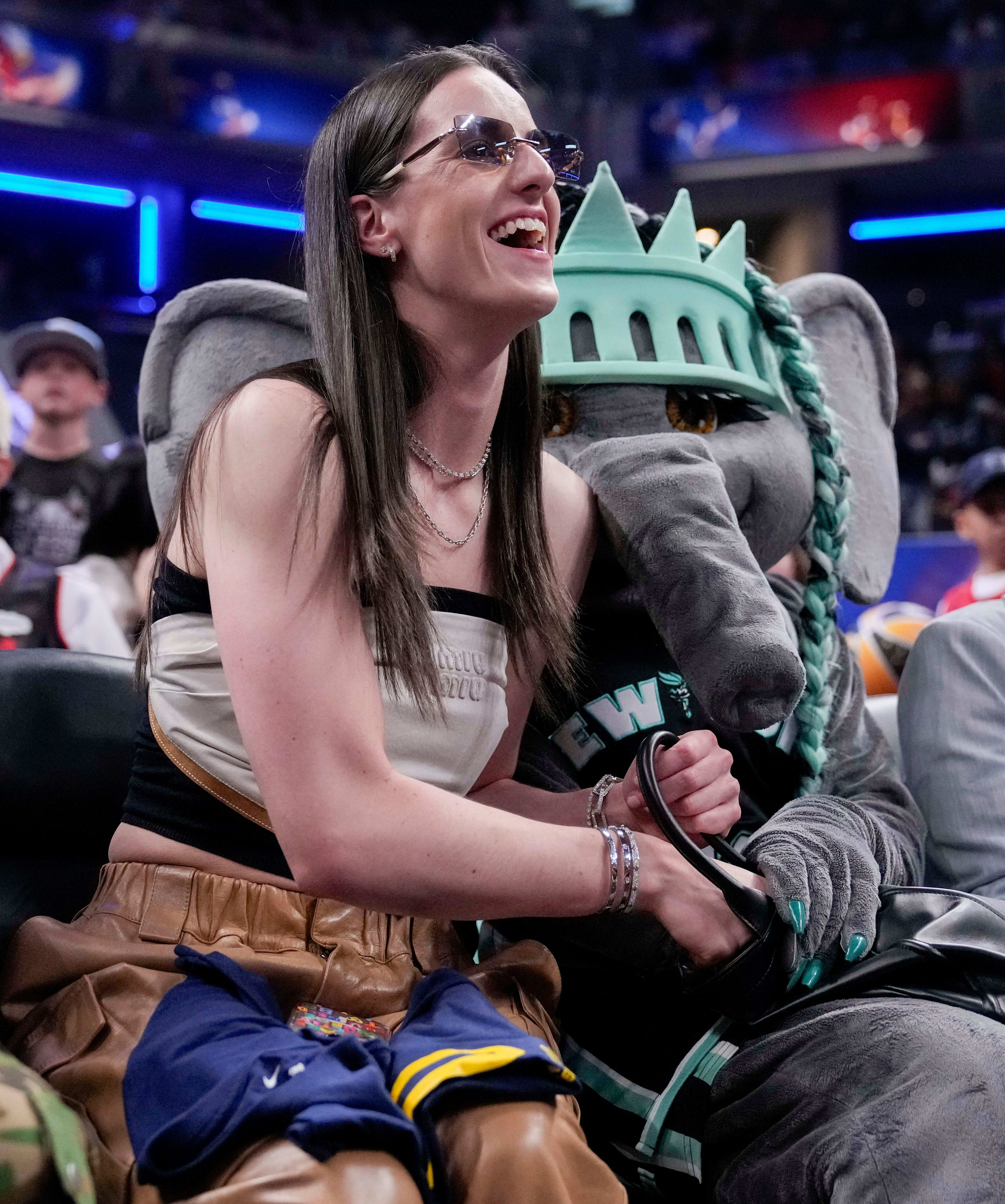 Caitlin Clark disses Connor McCaffery when he goes in for kiss at WNBA  All-Star night