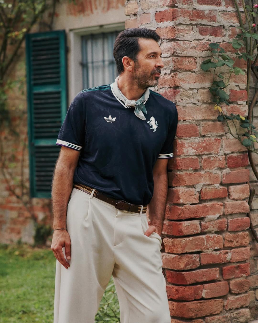 Juve Legend Gigi Buffon in the club's new shirt.