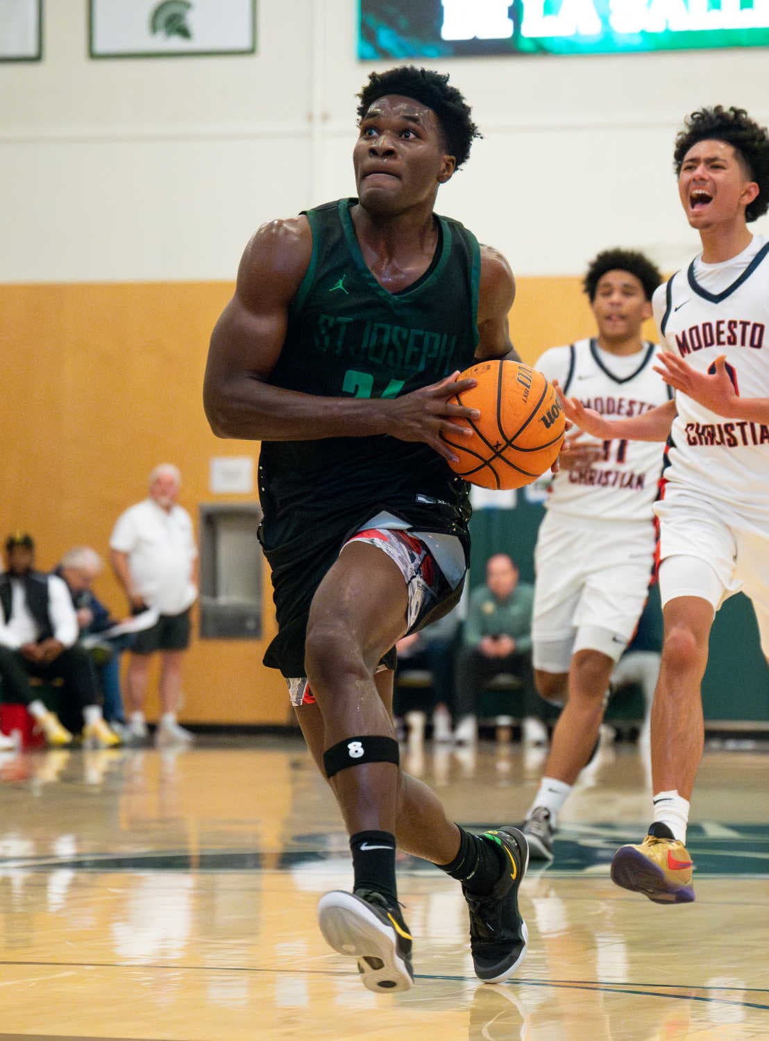 High school basketball at De La Salle, Concord, Calif.
