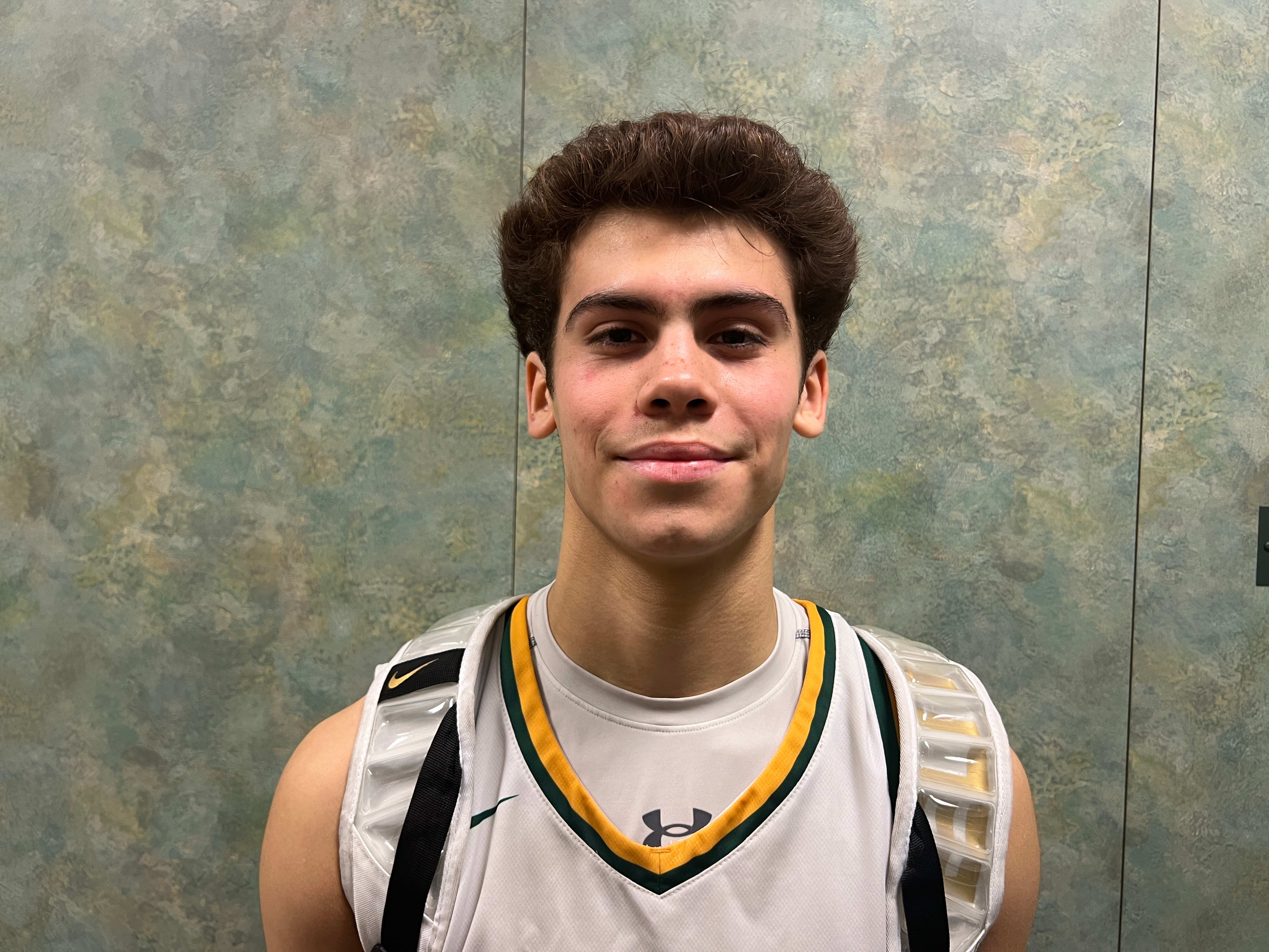 high school boys basketball, Danville, California