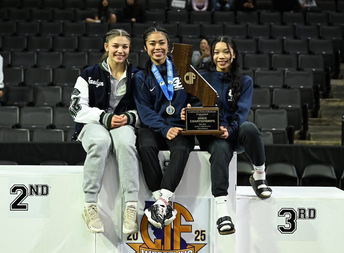 high school girls wrestling California