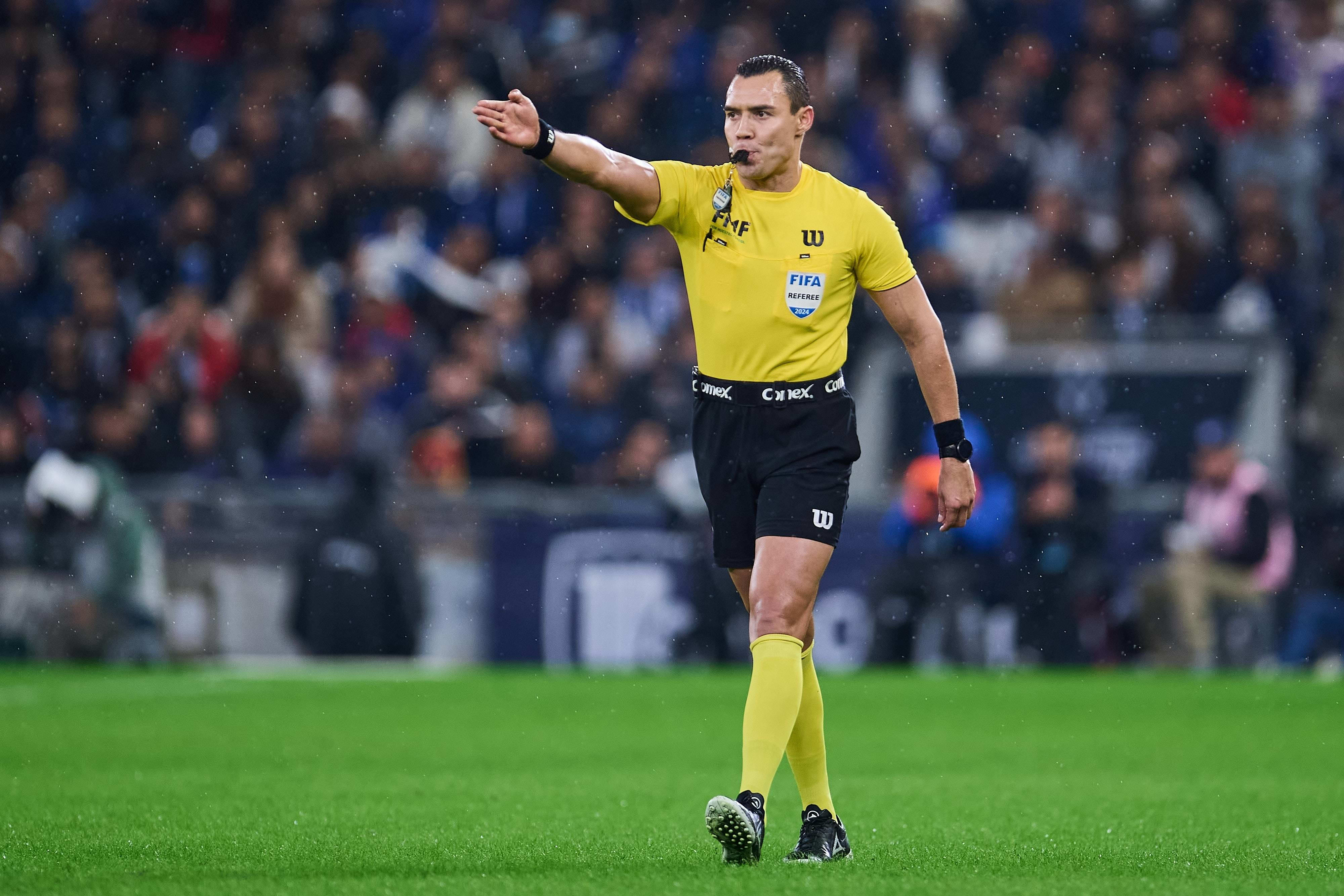 Marco Ortiz es señalado por malas actuaciones en la liguilla