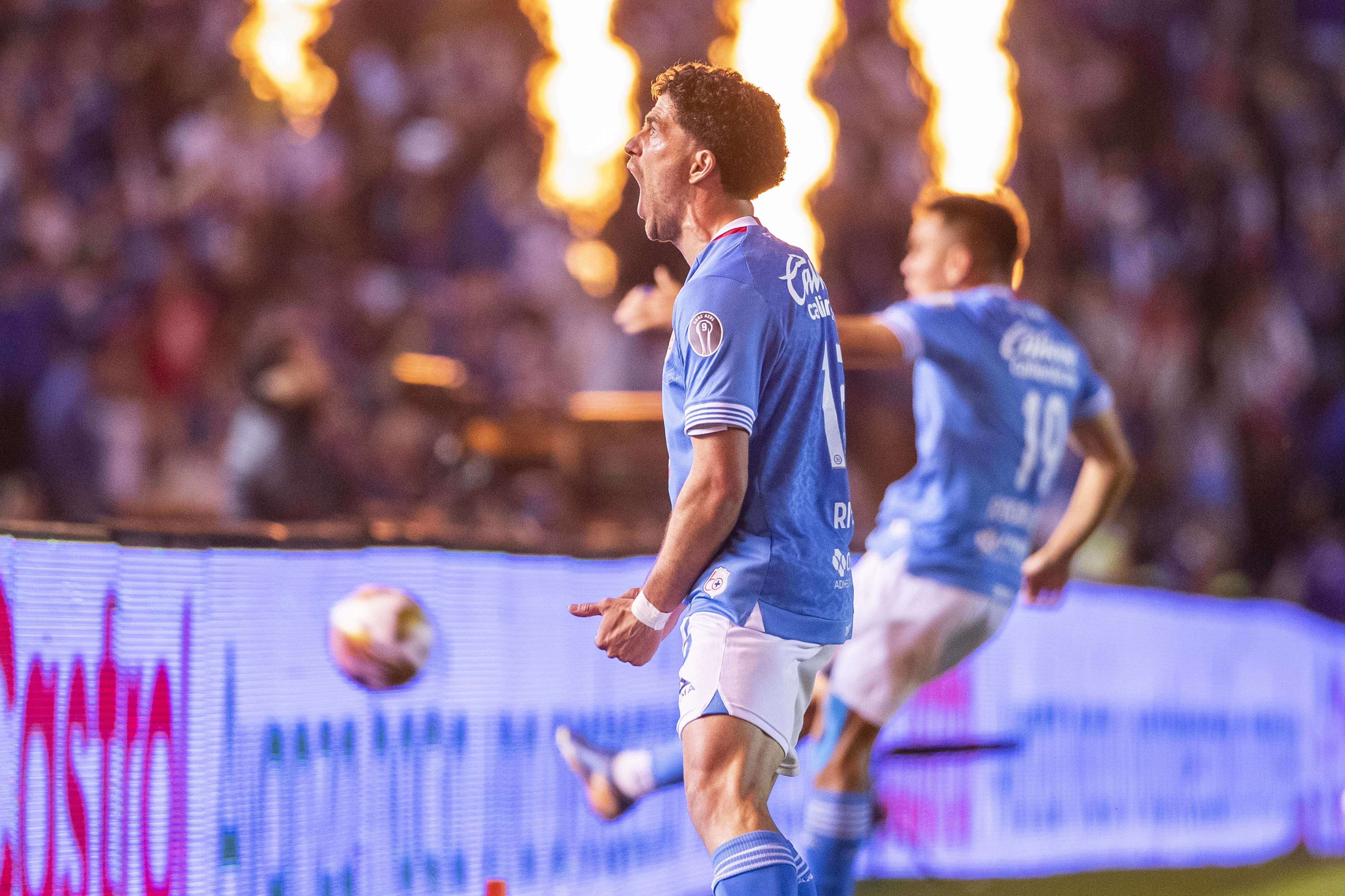 Rivero hizo soñar a Cruz Azul para quedarse con el boleto a la final