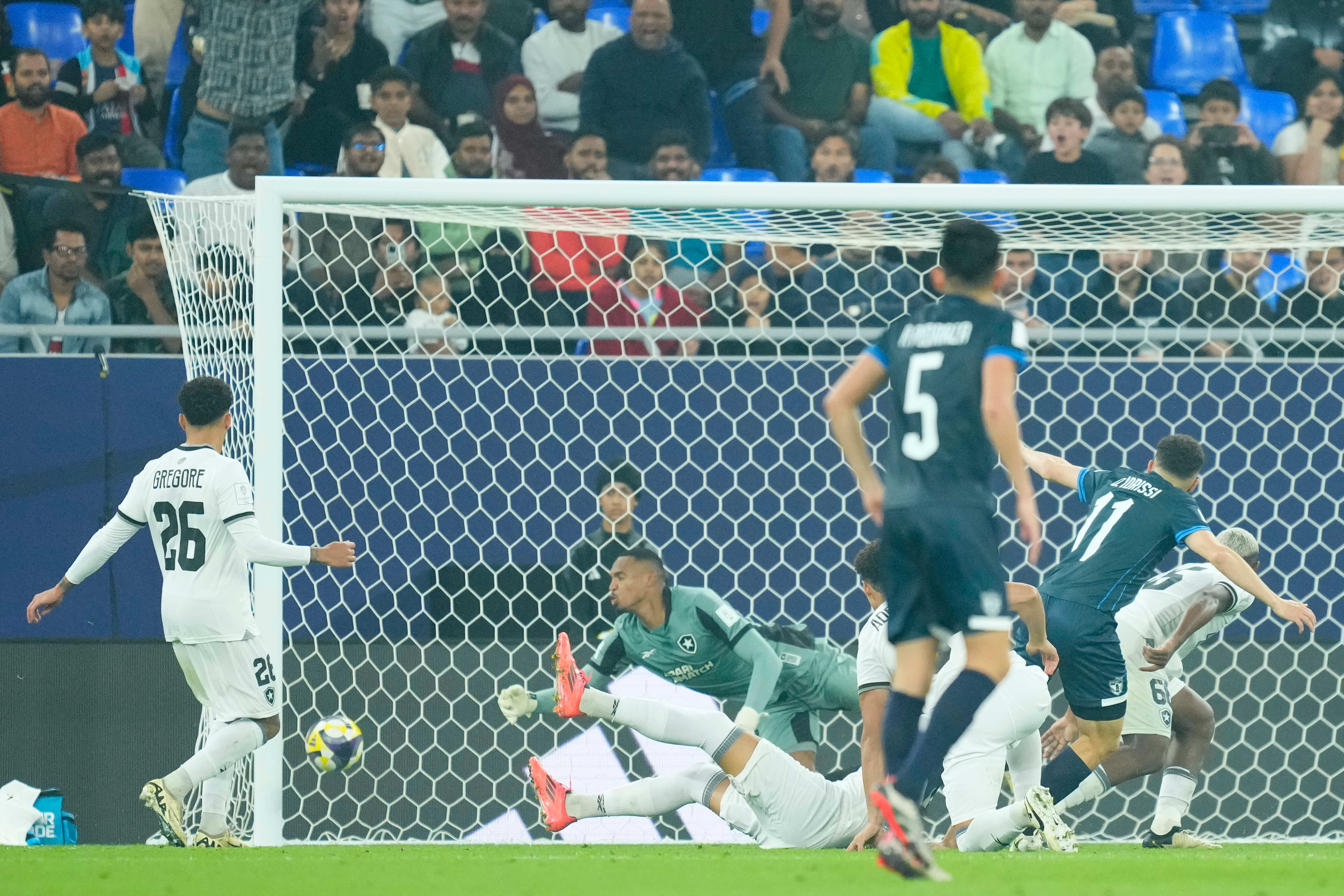 Pachuca goleó 3-0 al Botafogo en la Copa Intercontinental