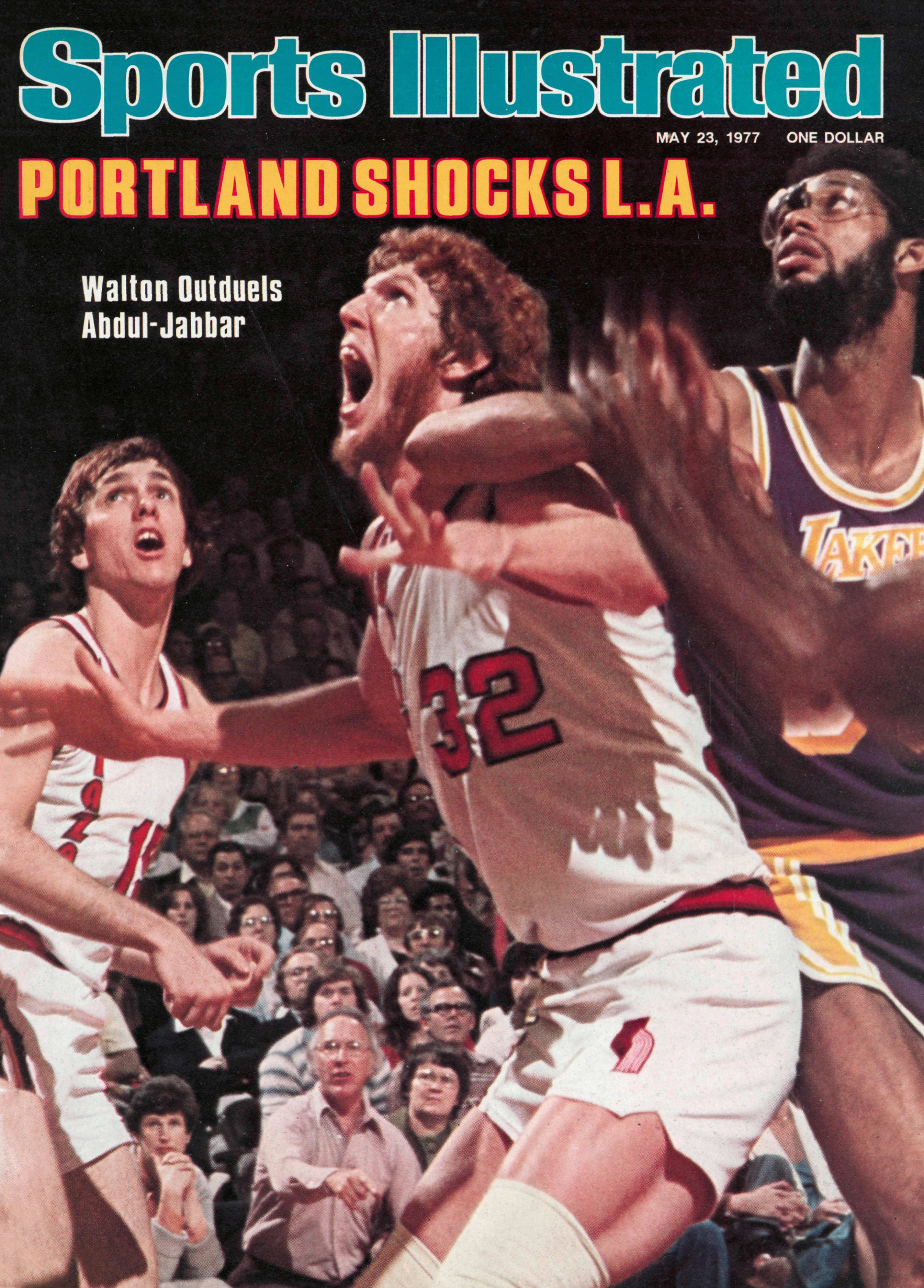 May 23, 1977 Sports Illustrated Cover. Basketball: NBA Playoffs. Portland Trail Blazers Bill Walton (32) in action