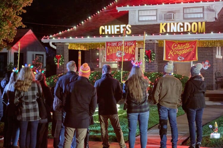 chiefs-hallmark-movie-christmas-scenes