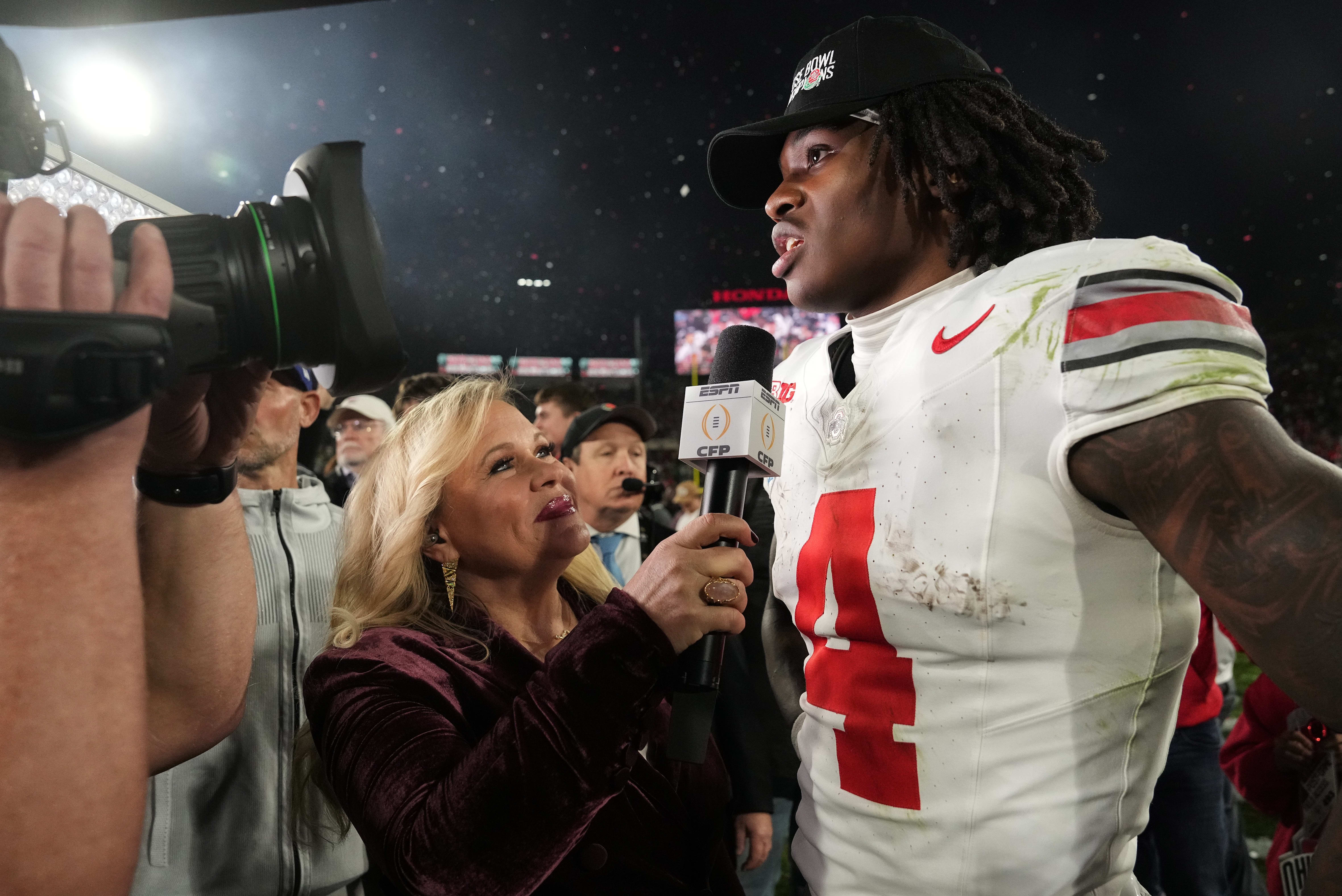 Ohio State Buckeyes wide receiver Jeremiah Smith does a postgame interview with ESPN’s Holly Rowe after the Rose Bowl.