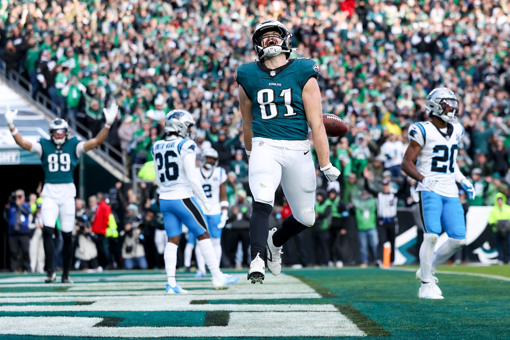 Grant Calcaterra, Philadelphia Eagles