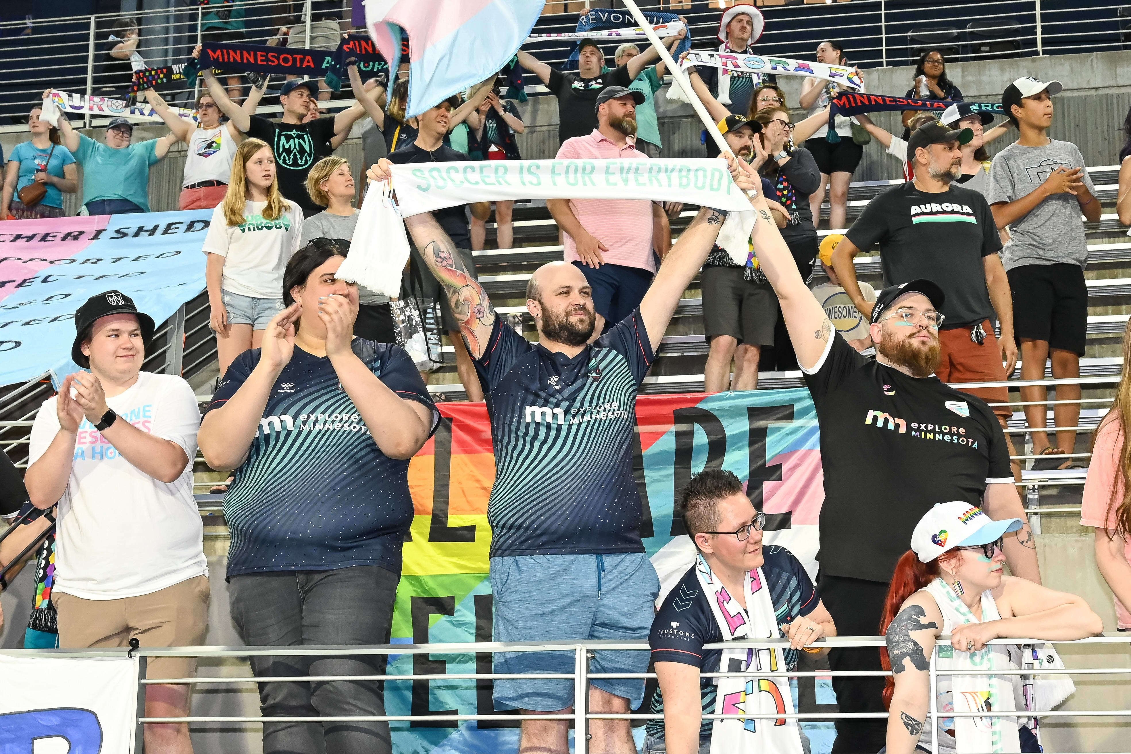Minnesota Aurora FC fans