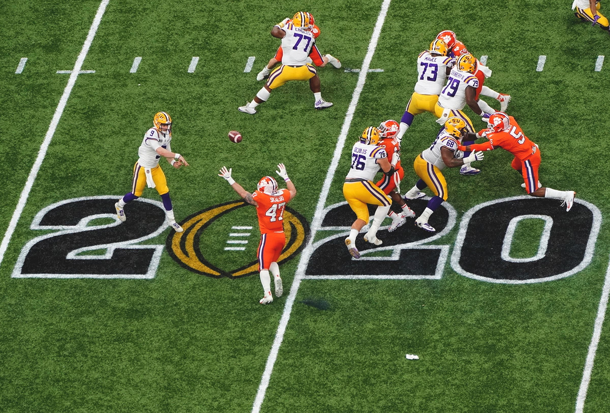LSU QB Joe Burrow passes against Clemson in the 2020 national title game. 
