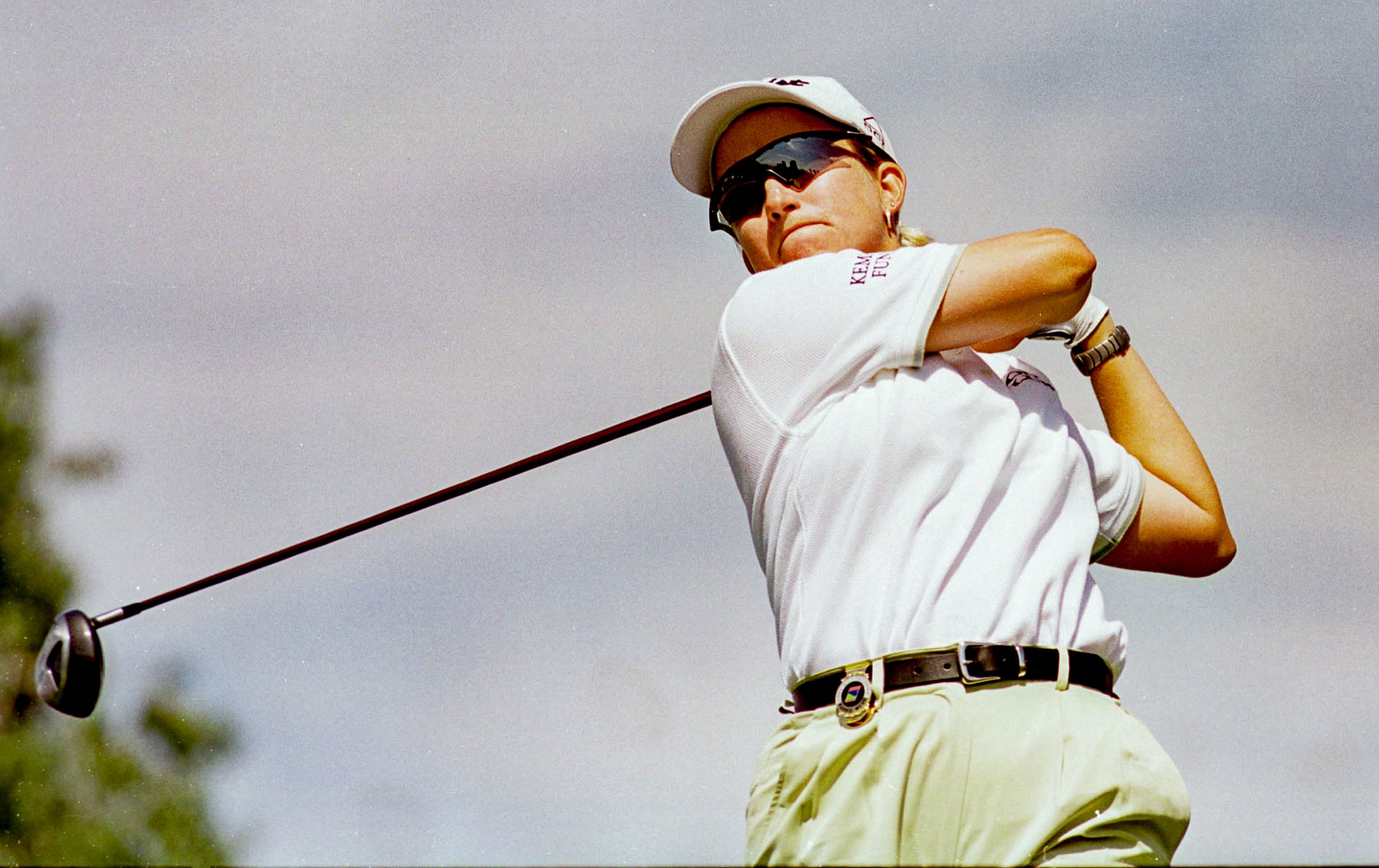 Karrie Webb sigue un swing con su conductor